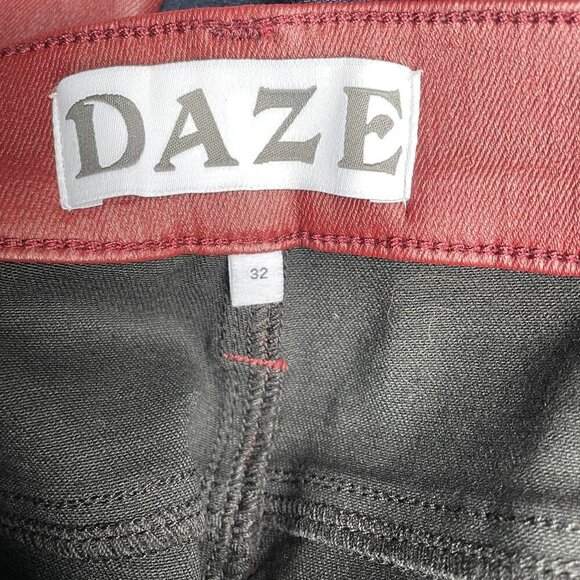 DAZE Daily Driver Coated Cropped Jeans in Wine Lips Womens 32 Burgundy Red NWT - Picture 5 of 16